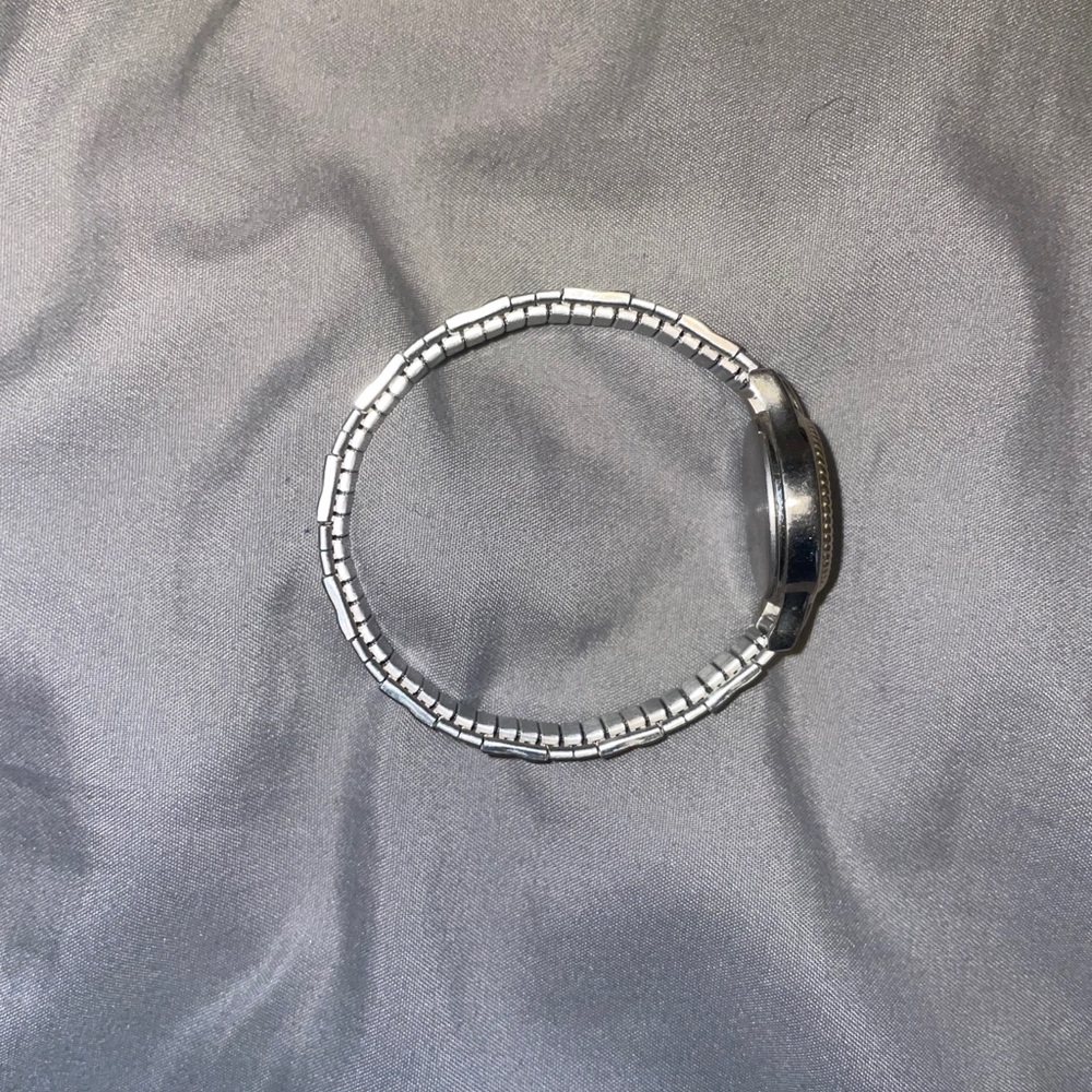 Women’s watch - Picture 3 of 3